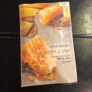 Nature Republic Royal Jelly sheet face masks 20